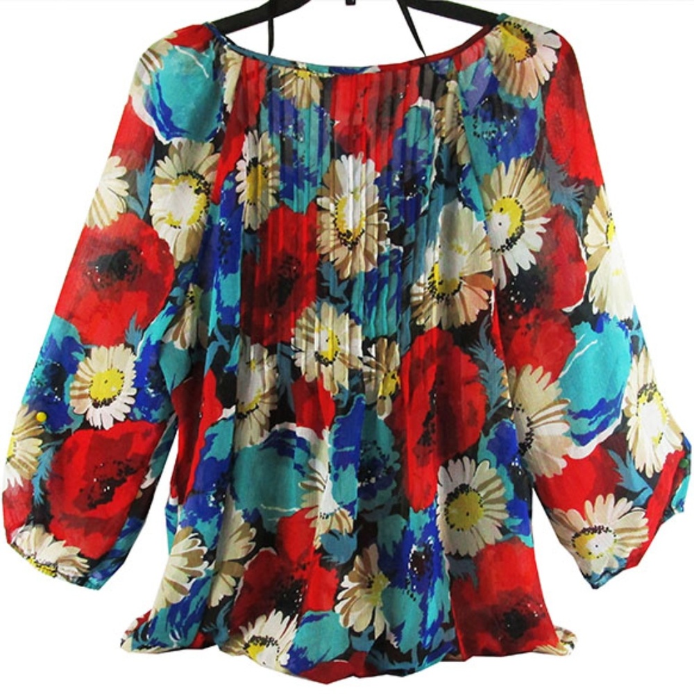 Chapter Club Floral Blouse